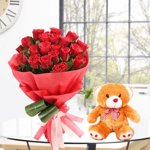 red-rose-bouquet-with-yellow-colour-teddy-bear