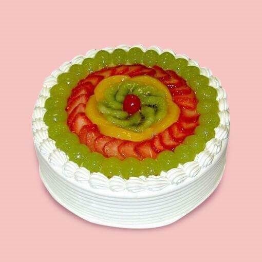 Premium fresh fruits cake