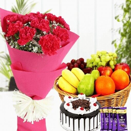 Gift Hamper For Sweet Mom