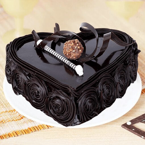 heart-shape-chocolate-cake-Rocher-chocolate-cake