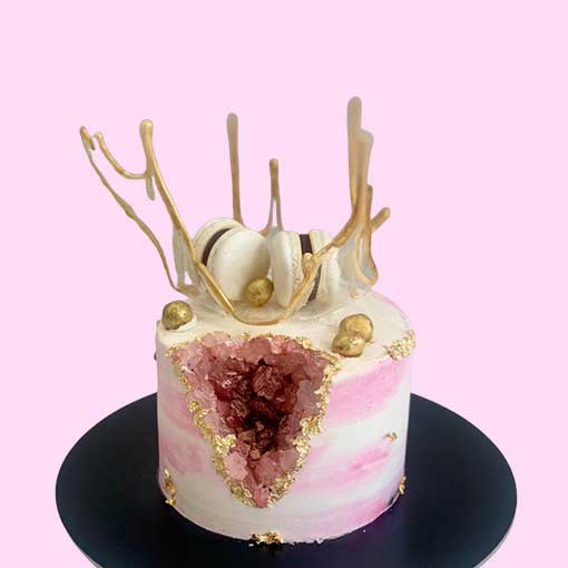 Dreamy Macaroon Fault Line & Isomalt Cake