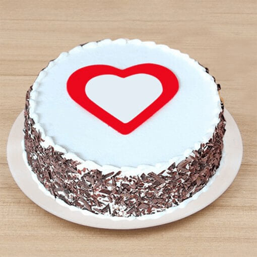 round-shape-heart-chocolae-cake