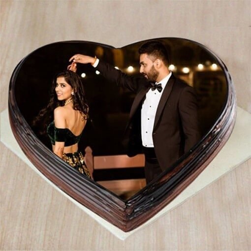 Lovely Couple Photo Cakes