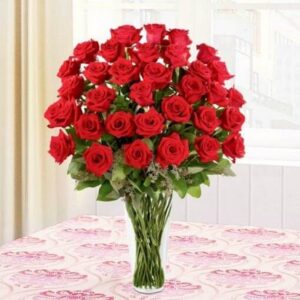 Red Roses Vase 30 Flowers