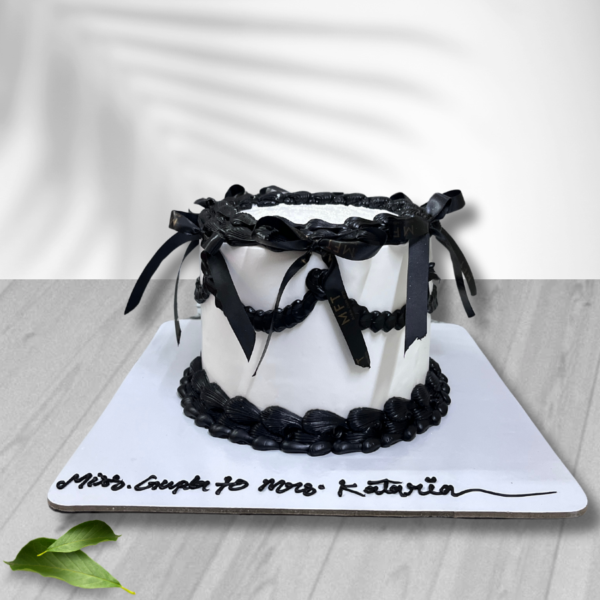 Black Ribbion Cake